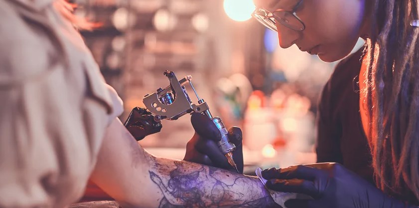 When Did Innovation Meet Artistry? Explore the Evolution of Professional Tattoo Guns!